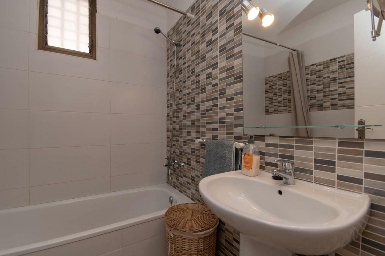 Great 2 Beds Apartment Los Cristianos Los Cristianos  Exterior photo