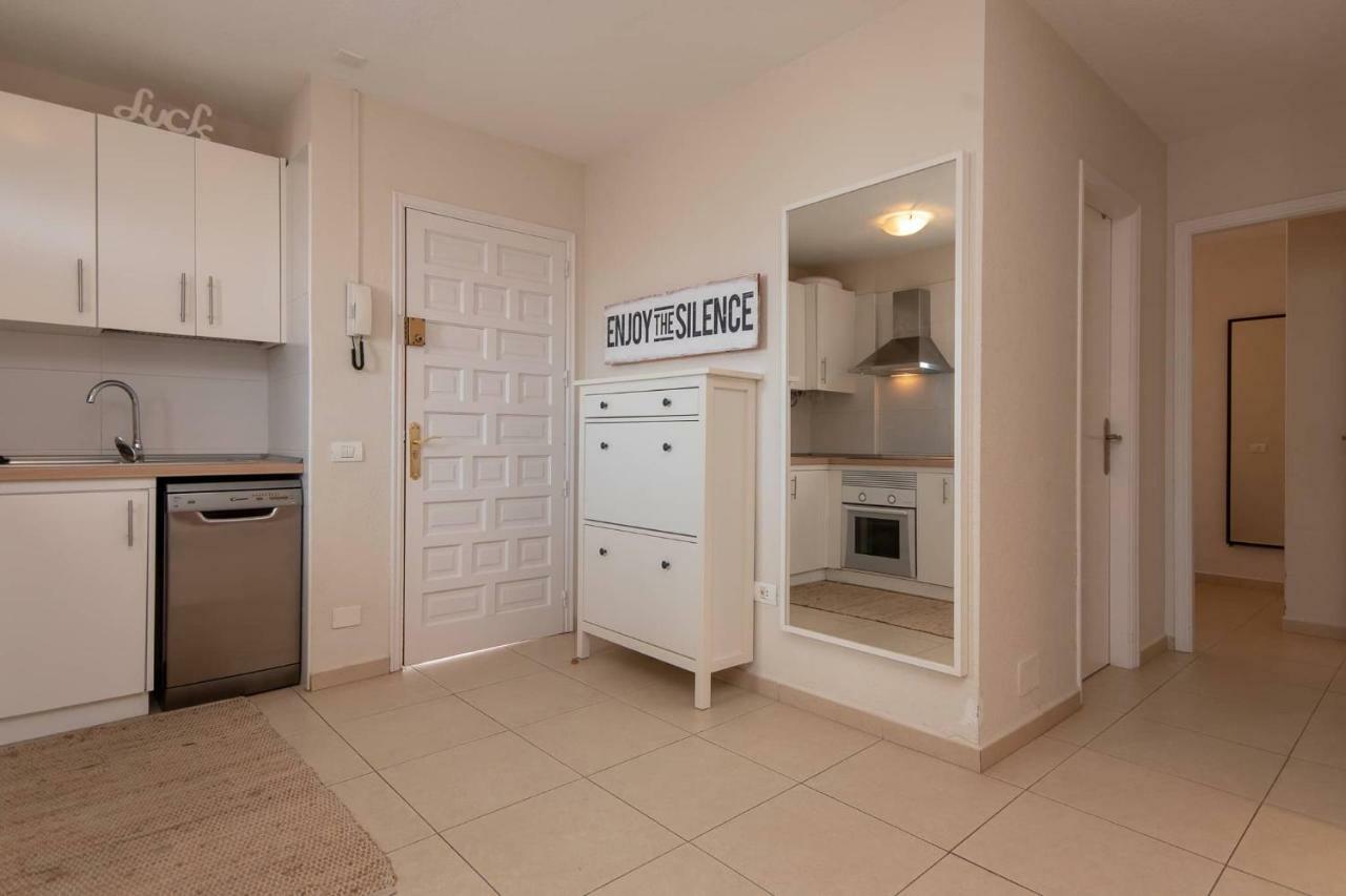 Great 2 Beds Apartment Los Cristianos Los Cristianos  Exterior photo