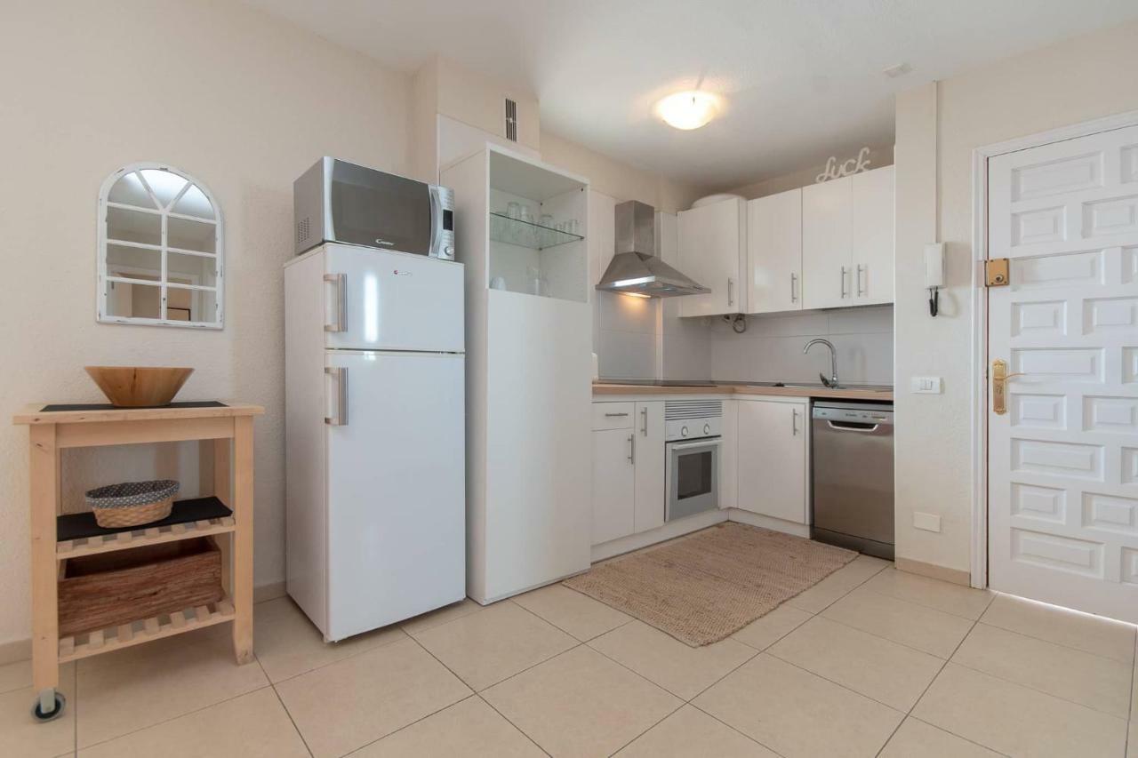 Great 2 Beds Apartment Los Cristianos Los Cristianos  Exterior photo